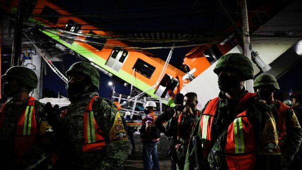 Mexico City rail overpass collapses - 俄罗斯卫星通讯社