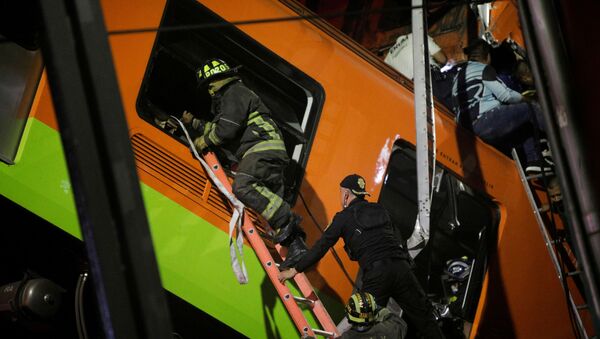 墨西哥城地铁桥倒塌事故致13死70伤 - 俄罗斯卫星通讯社