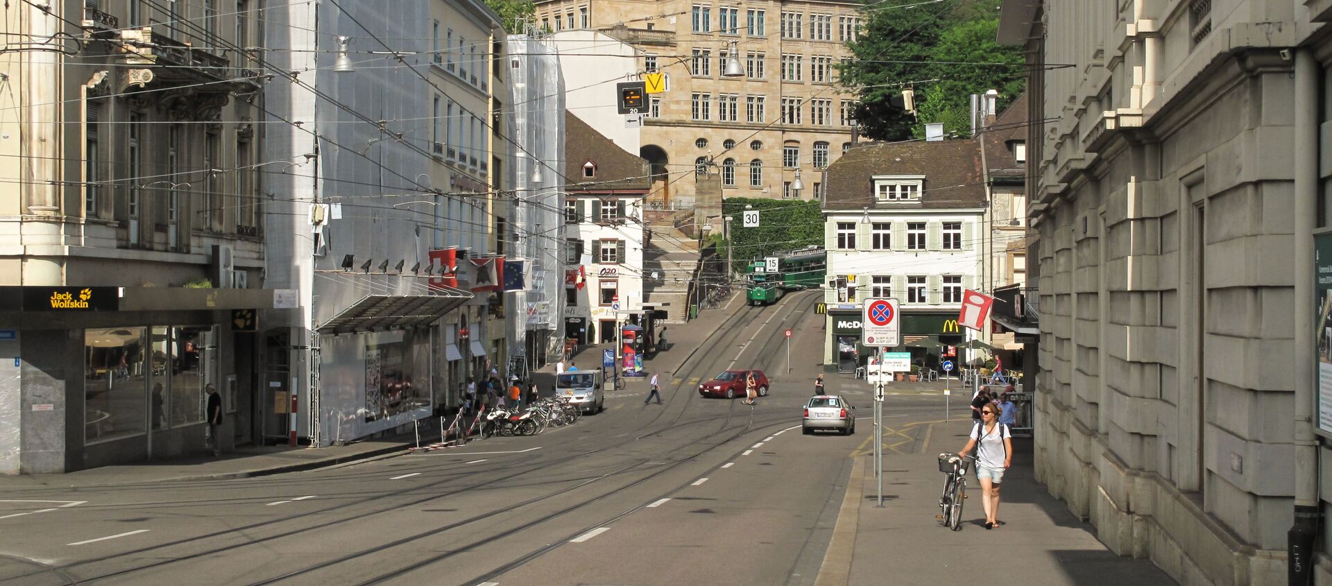 Вид на одну из улиц Базеля, Швейцария - 俄羅斯衛星通訊社, 1920, 12.08.2021