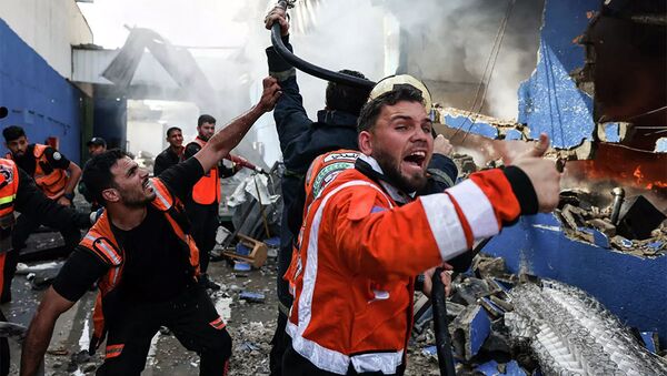 Пожарные тушат пожар на фабрике матрасов на севере сектора Газа - 俄罗斯卫星通讯社