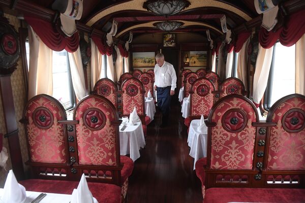2018年的“帝王俄罗斯”号特级旅游列车餐车。 - 俄罗斯卫星通讯社