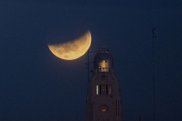 在烏拉圭拍攝的月全食。 - 俄羅斯衛星通訊社