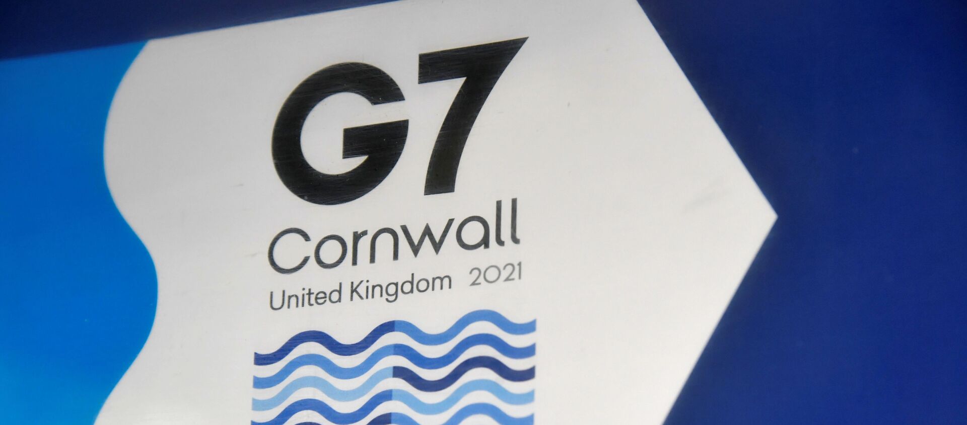 Лого G7 в Корнуолле. Англия - 俄罗斯卫星通讯社, 1920, 02.06.2021