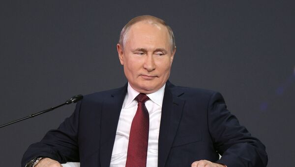 Путин на ПМЭФ 2021 - 俄羅斯衛星通訊社