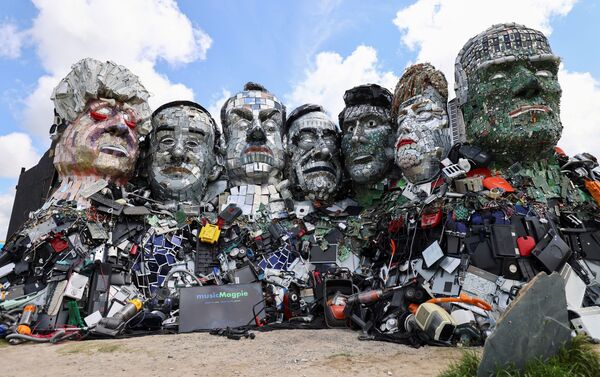 英国用电子垃圾建造G7雕像 - 俄罗斯卫星通讯社