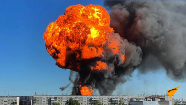 新西伯利亞加油站儲油罐發生爆炸 - 俄羅斯衛星通訊社
