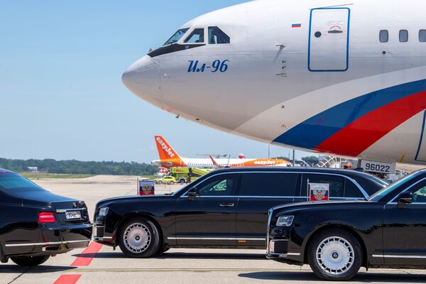 俄罗斯总统普京的专车在瑞士日内瓦科因特林机场 - 俄罗斯卫星通讯社