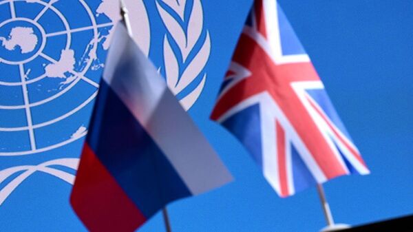 Государственные флаги России и Великобритании - 俄罗斯卫星通讯社