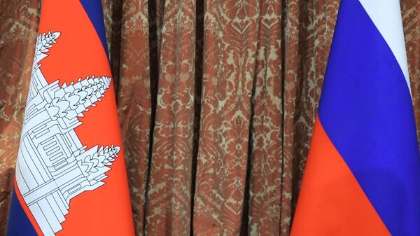 Флаги России и Камбоджи - 俄羅斯衛星通訊社