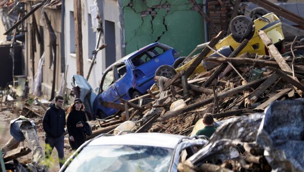 捷克龍捲風肆虐致3人死亡逾200人受傷 - 俄羅斯衛星通訊社