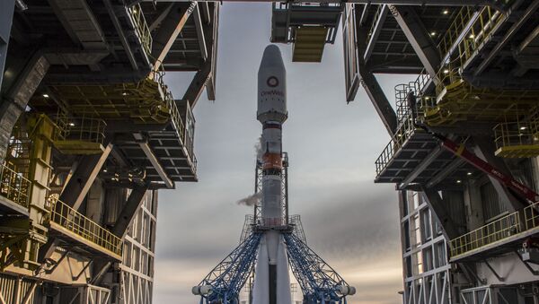 Пуск ракеты Союз-2 с 36 британскими спутниками связи с космодрома Восточный - 俄罗斯卫星通讯社