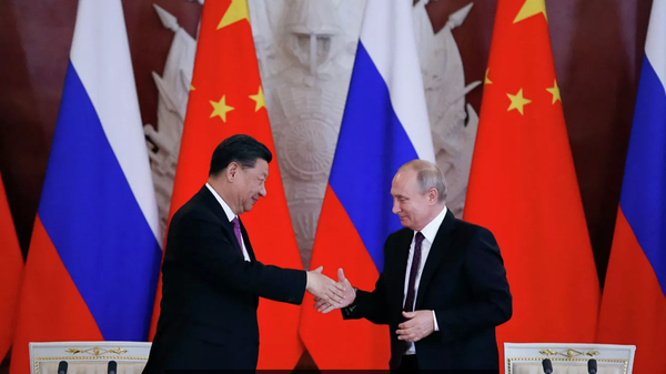 Президент России Владимир Путин и председатель КНР Си Цзиньпин - 俄羅斯衛星通訊社
