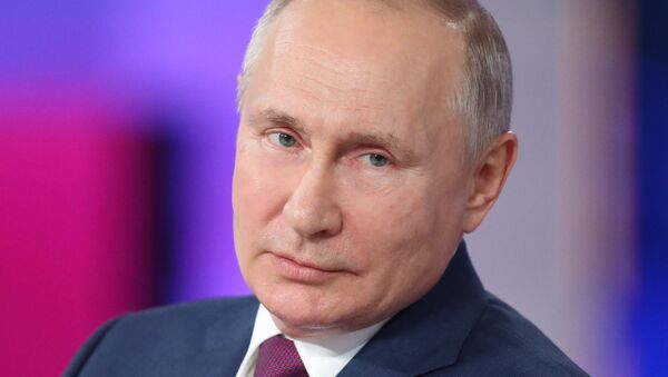 Russia Putin Direct Line - 俄罗斯卫星通讯社