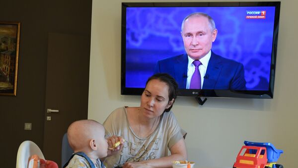 Russia Putin Direct Line - 俄羅斯衛星通訊社