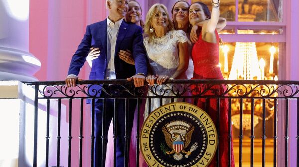 美國總統拜登在華盛頓與家人共慶獨立日。 - 俄羅斯衛星通訊社