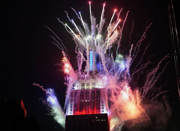 纽约为庆祝美国独立日燃放烟花。 - 俄罗斯卫星通讯社