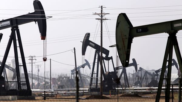 卢克石油总裁：近期石油价格不会达到每桶100美元 - 俄罗斯卫星通讯社