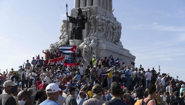 古巴多地共产党人游行抵制挑衅抗议 - 俄罗斯卫星通讯社