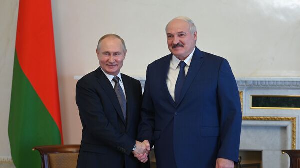 Президент РФ Владимир Путин и президент Белоруссии Александр Лукашенко - 俄罗斯卫星通讯社