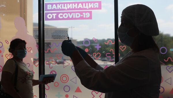 Центр вакцинации от COVID-19 в Лужниках - 俄羅斯衛星通訊社