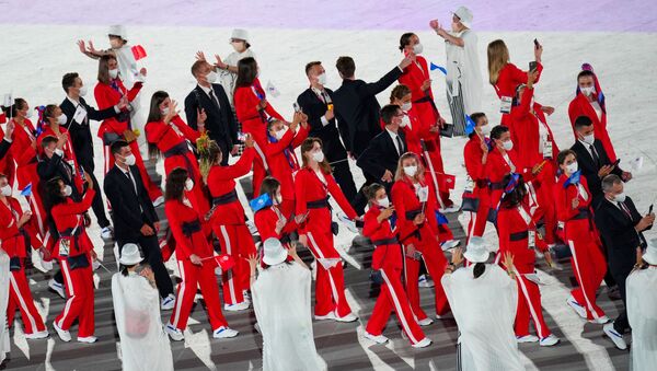 Сборная России во время церемонии открытия Олимпиады в Токио - 俄羅斯衛星通訊社