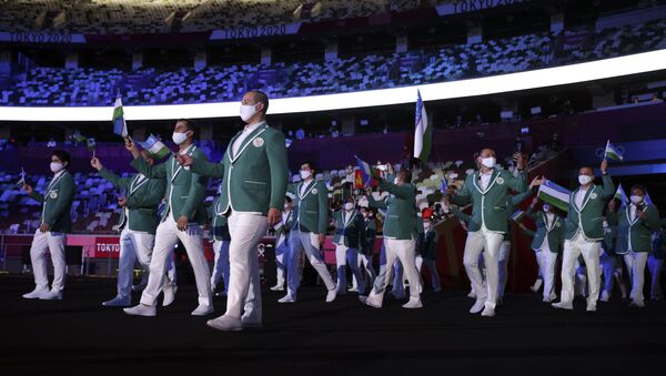 Сборная Узбекистана на церемонии открытия Олимпиады - 俄罗斯卫星通讯社