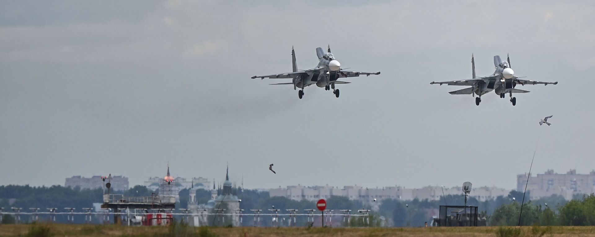 Истребители Су-30СМ участвуют в летной программе Международного авиационно-космического салона МАКС-2021 - 俄罗斯卫星通讯社, 1920, 26.11.2021