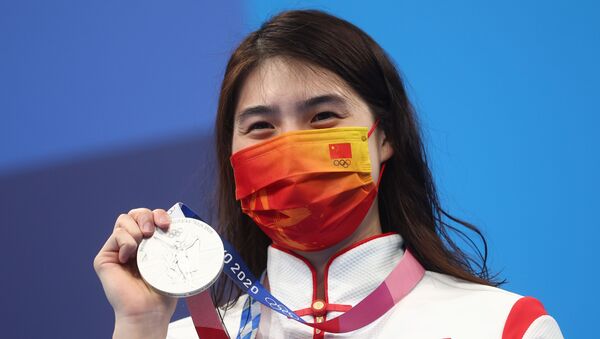 中国游泳名将张雨霏夺得女子100米蝶泳银牌 - 俄罗斯卫星通讯社