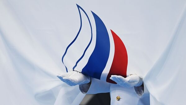 Флаг Олимпийского комитета России ОИ 2020 в Токио - 俄羅斯衛星通訊社