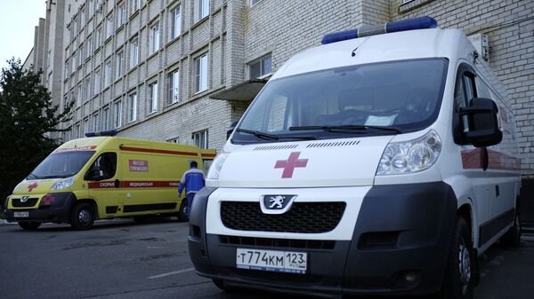 俄克拉斯诺亚尔斯克边疆区客车与小轿车相撞致4人死亡 - 俄罗斯卫星通讯社