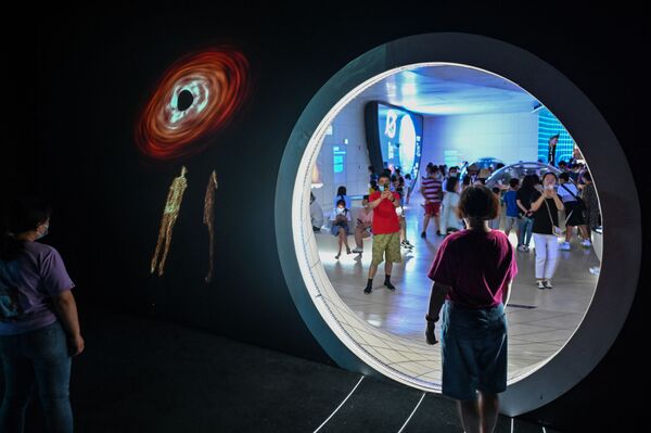 上海天文馆的黑洞模型 - 俄罗斯卫星通讯社