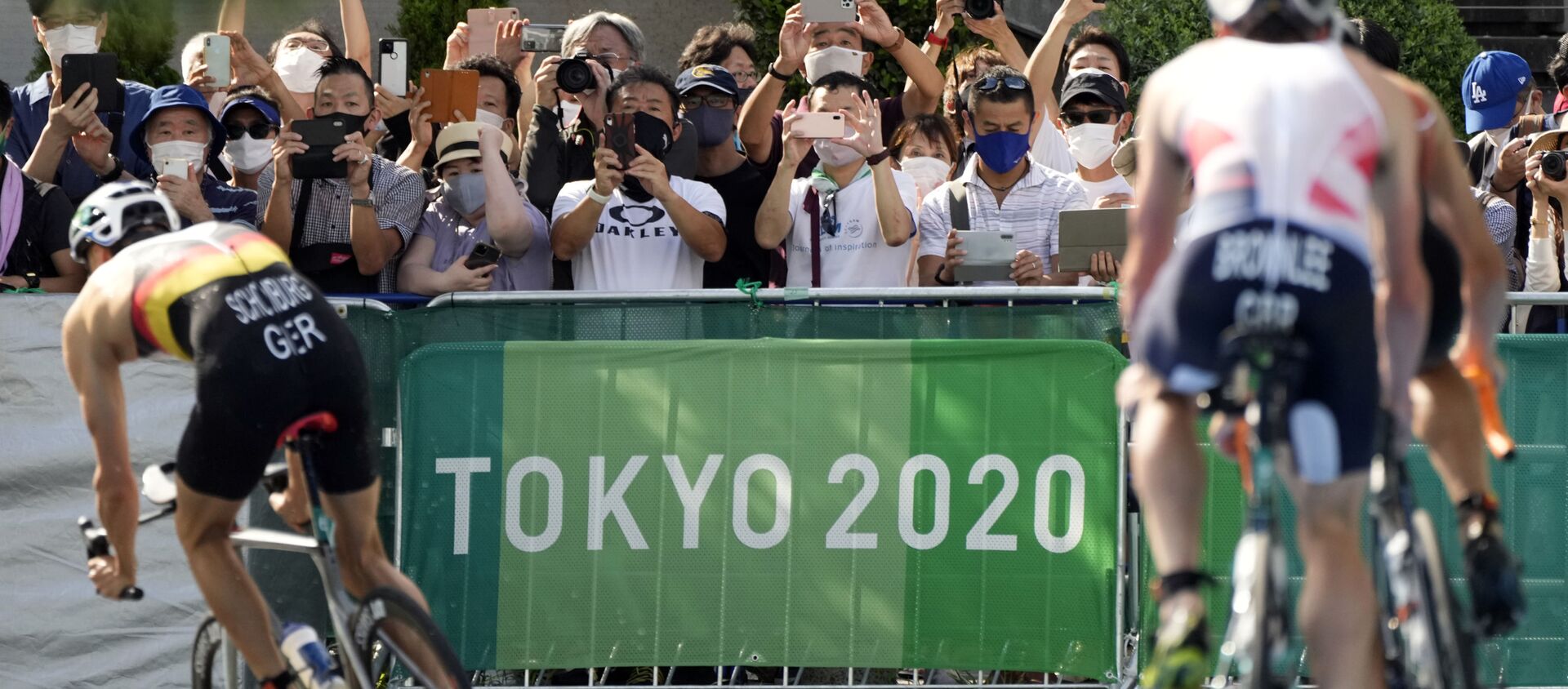 Зрители во время триатлона на Олимпиаде-2020 в Токио  - 俄羅斯衛星通訊社, 1920, 07.08.2021