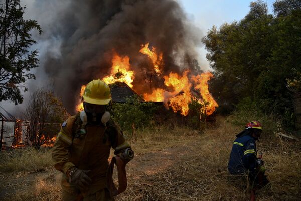 圖片新聞：希臘火災 - 俄羅斯衛星通訊社