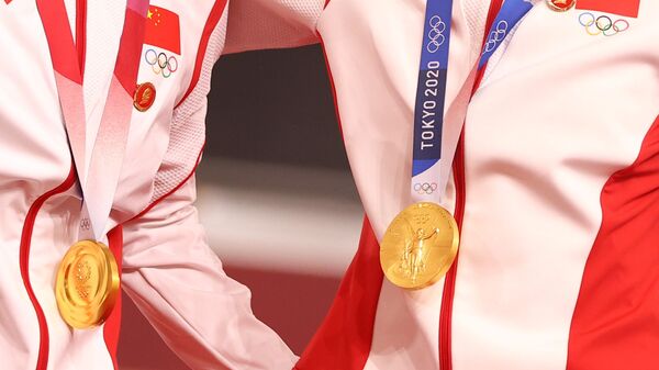 中国奥运冠军因在颁奖典礼佩戴毛主席像章被国际奥委会调查 - 俄罗斯卫星通讯社