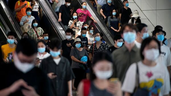 Люди в масках в метро Шанхая - 俄羅斯衛星通訊社