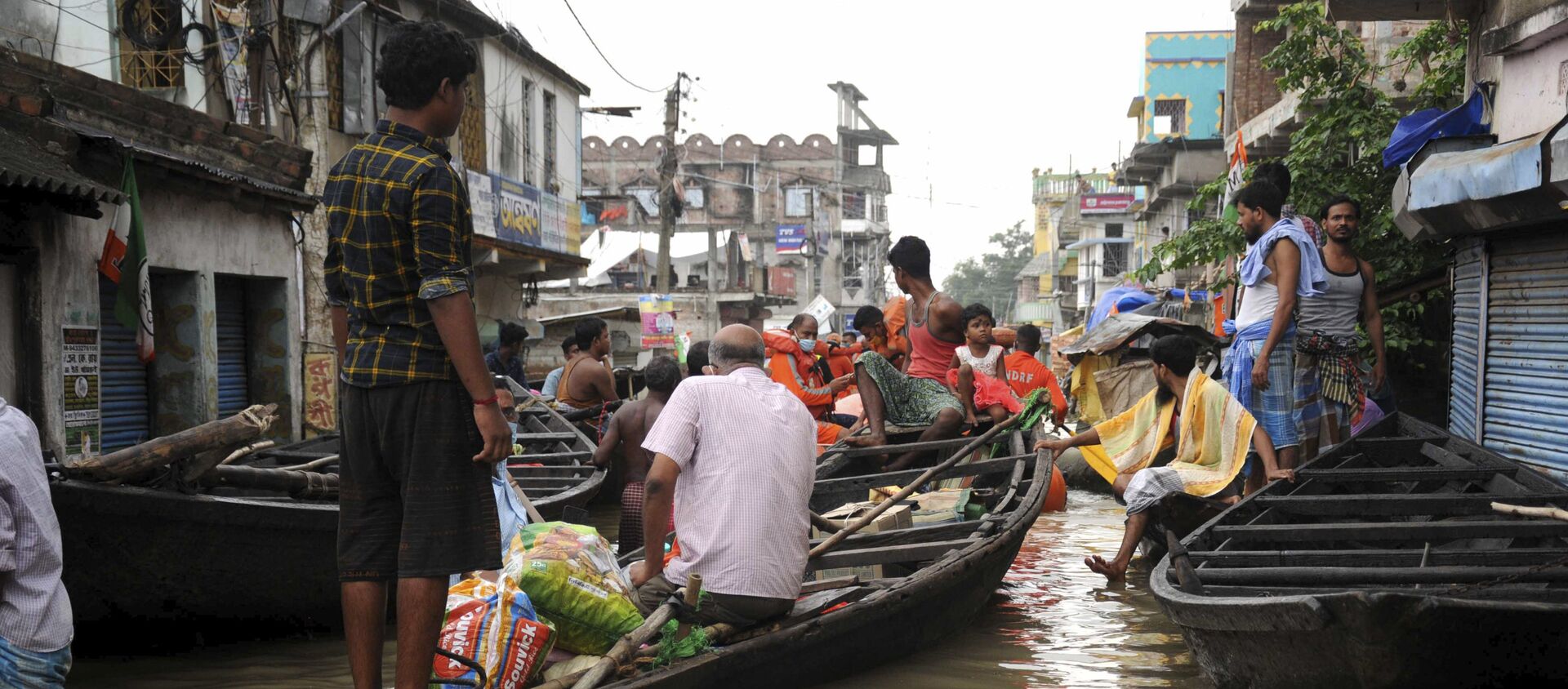 媒體：印度東部洪災遇難人數增至23人 - 俄羅斯衛星通訊社, 1920, 06.08.2021