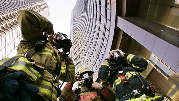 新西蘭消防隊員在演習中使用可能致癌的禁用泡沫 - 俄羅斯衛星通訊社