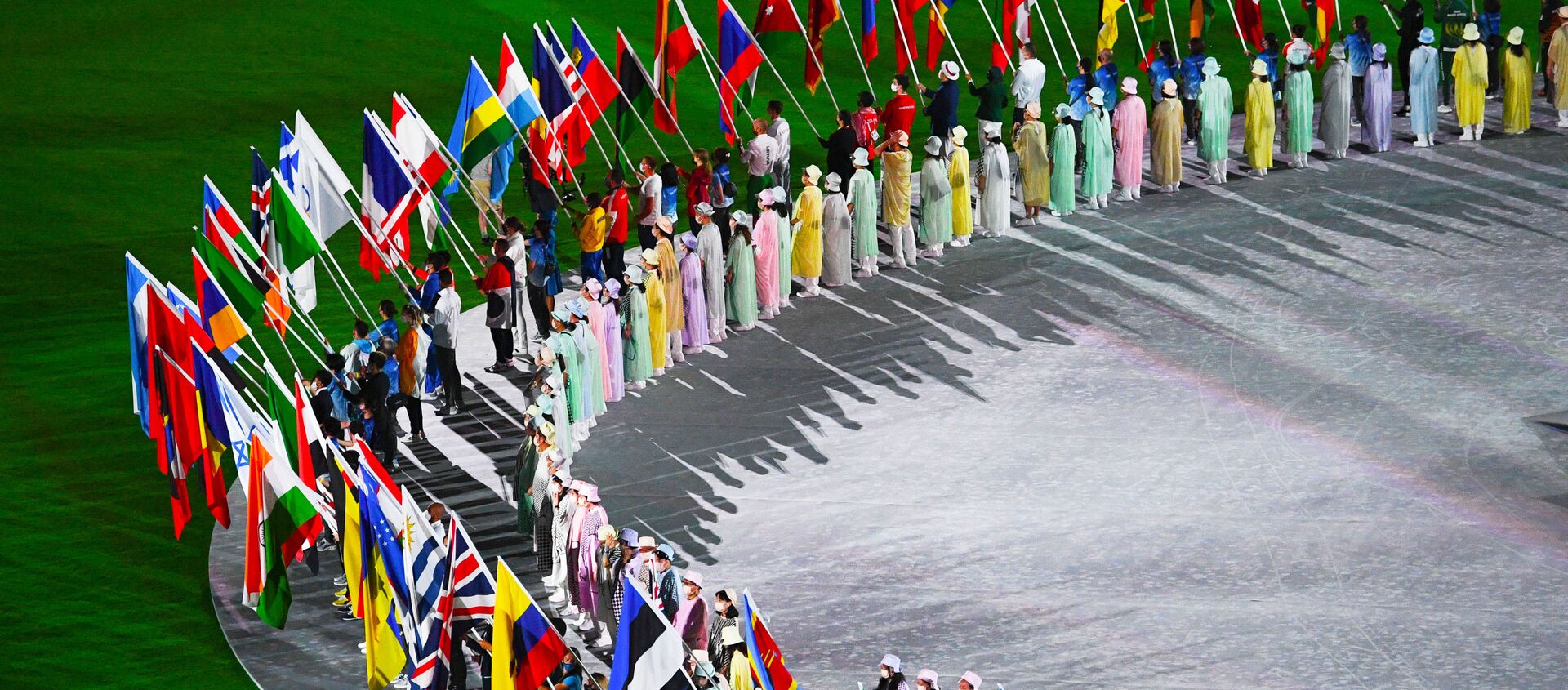  Парад атлетов на торжественной церемонии закрытия XXXII летних Олимпийских игр в Токио  - 俄羅斯衛星通訊社, 1920, 19.08.2021