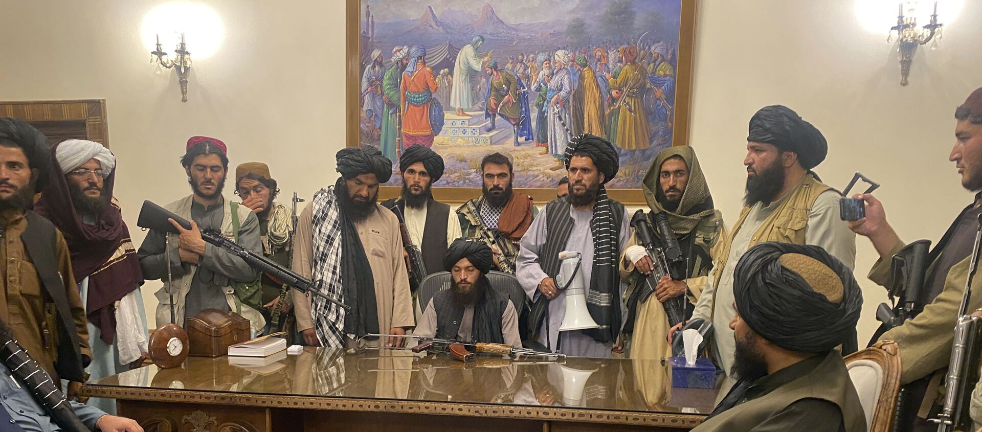 媒体：塔利班发言人称阿富汗局势一直保持和平 - 俄罗斯卫星通讯社, 1920, 16.08.2021