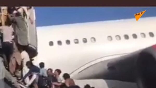 喀布爾機場仍一片恐慌  - 俄羅斯衛星通訊社