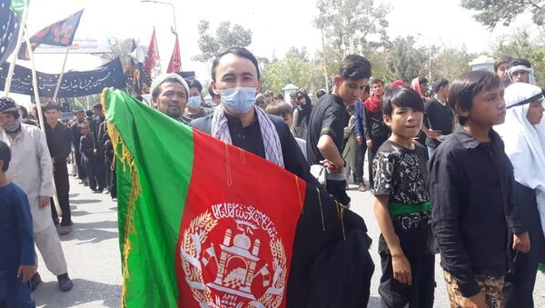 Жители города Мазари Шариф вышли на улицы с флагом Афганистана, чтобы отметить День независимости страны - 俄羅斯衛星通訊社
