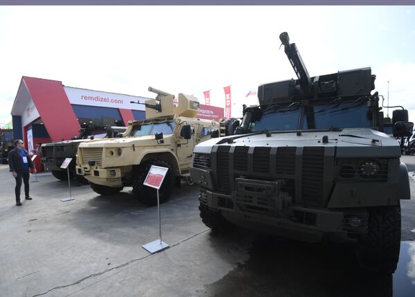 “2021国际军事比赛”上“爱国者”会展中心的公开展台上展示的K-4386空降兵装甲车 - 俄罗斯卫星通讯社