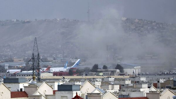 伊斯兰国对喀布尔军事机场的爆炸事件负责 - 俄罗斯卫星通讯社