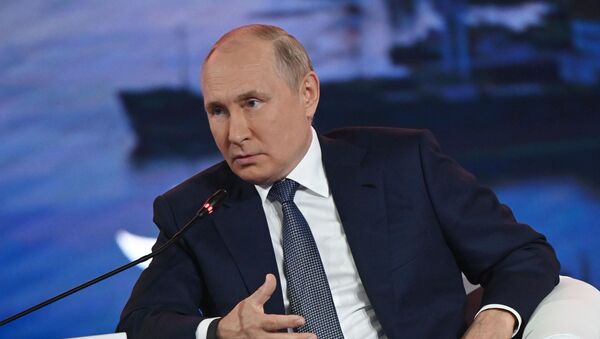 俄總統普京表示，他周圍有55人感染新冠病毒，這些人都沒有及時接種新冠疫苗加強針 - 俄羅斯衛星通訊社