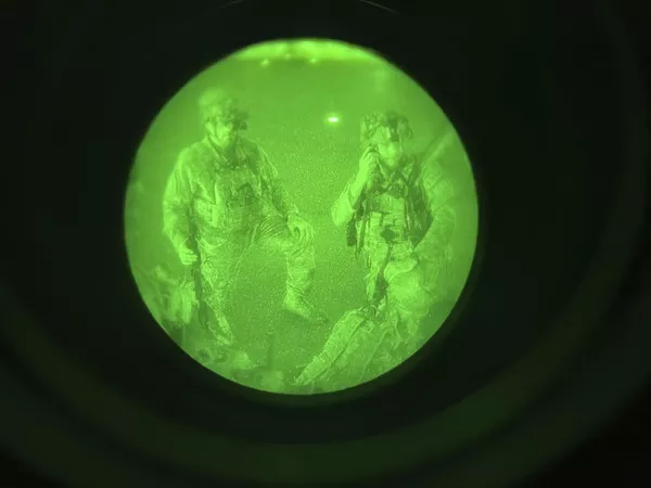 美軍士兵在喀布爾機場等待登機。 美軍士兵在喀布爾機場等待登機。 - 俄羅斯衛星通訊社