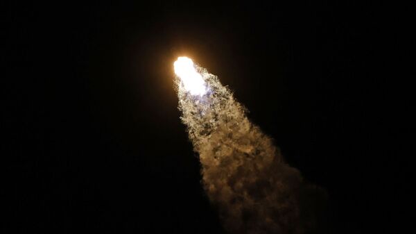   SpaceX Falcon 9 运载火箭发射 - 俄罗斯卫星通讯社