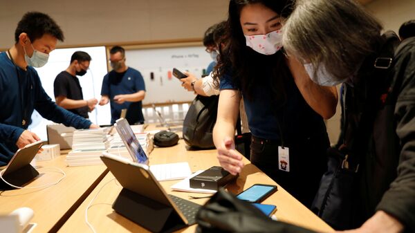 Старт продаж новой серии Apple iPhone 13 в Пекине, Китай - 俄罗斯卫星通讯社