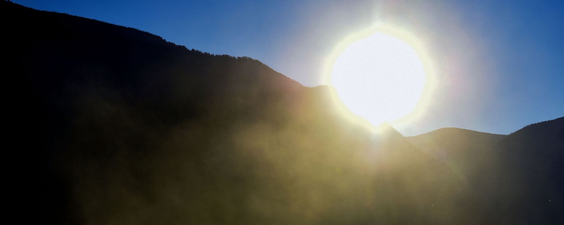 俄学家：太阳活动水平在最近三个月里增长70% - 俄罗斯卫星通讯社, 1920, 05.09.2025