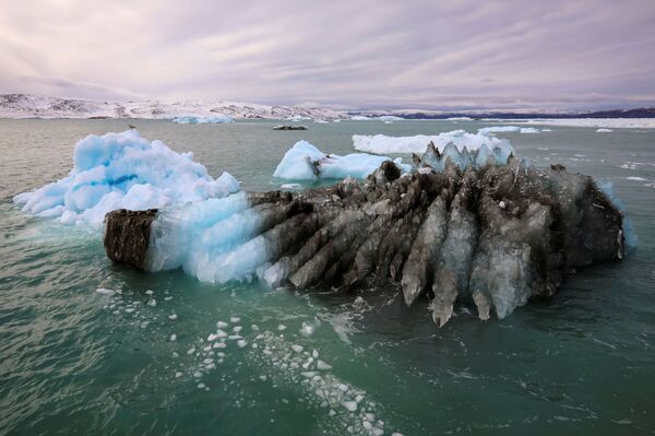 格陵蘭島伊奇普·賽米亞冰川。 - 俄羅斯衛星通訊社