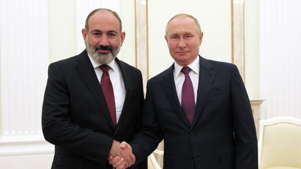 俄羅斯總統普京與亞美尼亞總理帕希尼揚 - 俄羅斯衛星通訊社